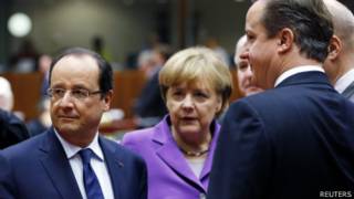 François Hollande, Angela Merkel e David Cameron em Bruxelas. Foto: Reuters