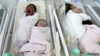 新生嬰兒