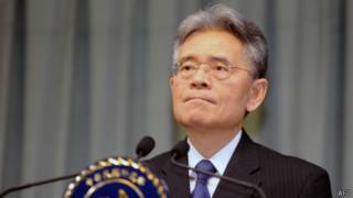 台湾外交部政务次长柯森耀在发布会上(15/11/2013)