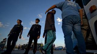 Imigrante resgatado em Lampedusa