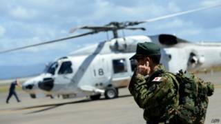 日本自衛隊軍人在菲律賓災區(2013年11月25日)