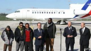 french hostges released