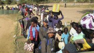 Raia wakikimbia mnapigano ya Bor