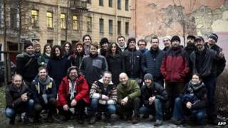 Ativistas do Greenpeace na Rússia (AFP)