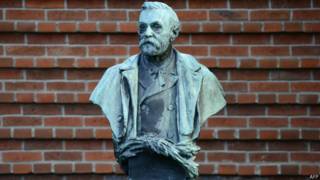 Alfred Nobel'in büstü