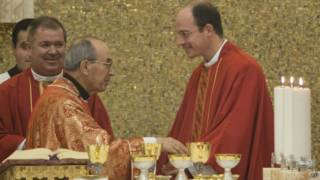Cardenal Velasio de Paolis