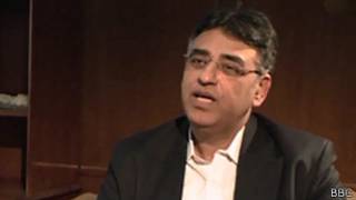 اسد عمر