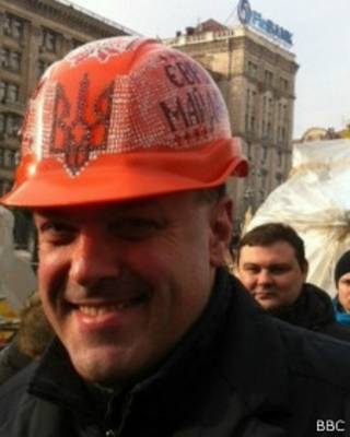 Олег Тягнибок в каске