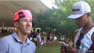 Jovens em rolezinho no Ibirapuera | Foto: BBC Brasil