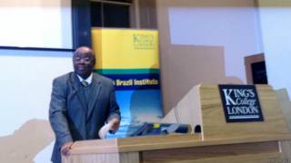 Presidente do STF, Joaquim Barbosa, dá palestra em Londres | Crédito: BBC Brasil