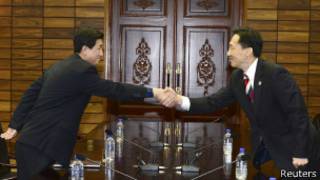 Korea zombi zari zimaze igihe ziterana amagambo akaze