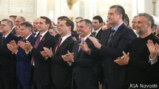 crimea_putin_address_applaud