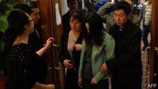飛機墜毀的消息給機上乘客家人帶來巨大震動