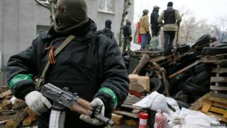 Вооруженный пророссийский активист в Славянске