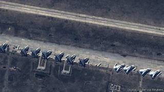 Российские боевые самолеты на авиабазе в Бутурлиновке