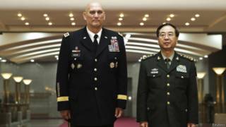 中國軍隊總參謀長房峰輝與美國陸軍總參謀長雷蒙德•奧迪爾諾(21/02/2014)