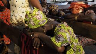 Waumini kanisani wakiomba wasichana wa Chibok waachiliwe huru