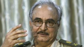 Le général libyen à la retraite Khalifa Haftar. Son porte-parole a revendiqué les tirs à l'arme lourde en direction du Parlement