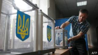 Amatora yabangamiwe n'abashaka kwivana kuri Ukraine