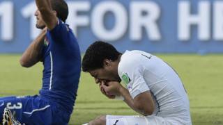 Chiellini e Suárez