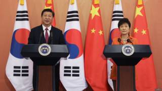 中韩两国领导人首尔时间3日晚间发表联合声明,称两国“坚决反对”(firm opposition)朝鲜半岛发展核武器