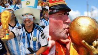 Torcedores de Argentina e Holanda durante a Copa