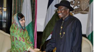 Presidente de Nigeria y la activista Malala