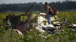 На месте крушения рейса MH17