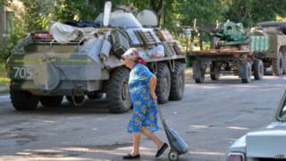 Жители Лисичанска возвращаются к мирной жизни