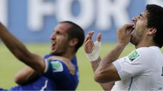 المحكمة الرياضية تؤيد إيقاف سواريز وتسمح له بالتدريب