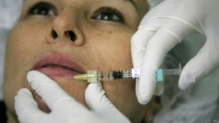 Aplicação de botox | Foto: AP