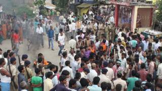 दुर्घटना के बाद प्रदर्शन