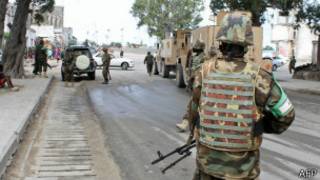 Ingabo za Amisom zitera inkunga ingabo za leta ya Somalia.