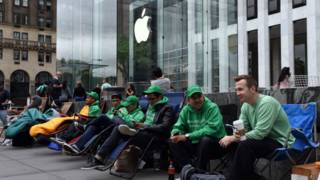 Filas para comprar iPhone 6