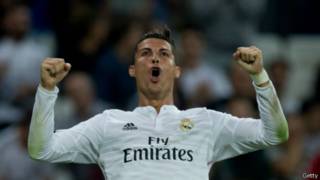 Cristiano Ronaldo pourrait remporter le troisième Ballon d’Or de sa carrière lors de la cérémonie d’attribution ce lundi.