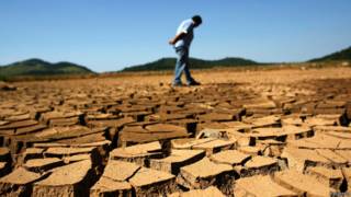 Seca no reservatório de Jaguari, abastecido pela Cantareira / Crédito: Reuters
