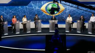 Candidatos à presidência no debate da Band / Crédito: AFP Getty