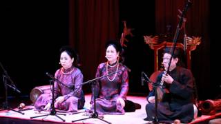 Nghệ sĩ Việt Nam biểu diễn "Tiếng trúc-Tiếng tơ" tại Paris, 2014