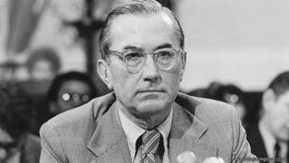 Ông William E. Colby