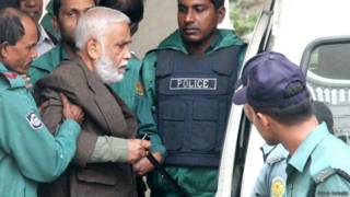আদালত থেকে কারাগারে নেয়া হচ্ছে সৈয়দ মোহাম্মদ কায়সারকে।