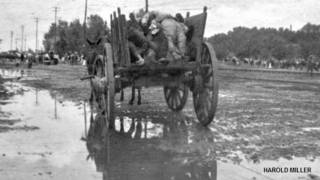 Cadáveres en una carreta después de la masacre de chinos en Torreón, Coahuila, en 1911. Foto: cortesía archivo Harold Miller