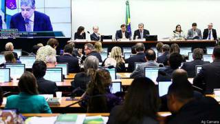 Reunião para discussão da reforma política na Câmara, em 14 de maio (Ag. Câmara)