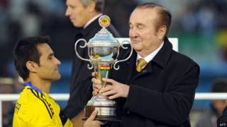 Final de la Copa América 2011, con Nicolás Leoz entregando la Copa Bolivia a Paraguay