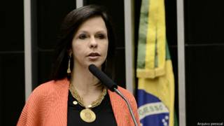 #SalaSocial: Deputada do DEM denuncia ameaças após votar contra redução da maioridade