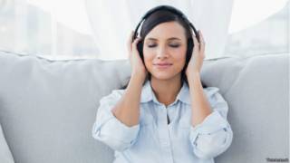 Por que músicas ‘tocam’ nossas emoções?