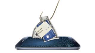 Los dos sistemas, iOS y Android, tienen puntos fuertes y puntos débiles. Dependiendo del uso que des al celular, te resultará más seguro uno o el otro.