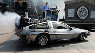 Há 26 anos, 'De Volta para o Futuro 2' via 2015: Veja as previsões certas e as que passaram longe
