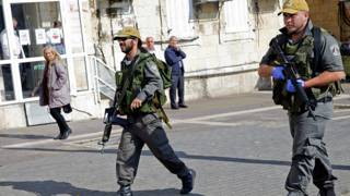 أفراد من الشرطة الإسرائيلية قرب "بوابة دمشق" في القدس