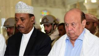 د عدن والي (کیڼ لاس ته) جعفر محمد سعد د یمني ولسمشر عبد ربه منصور هادي نژدې ملګری و