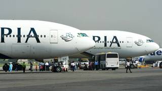 پی آئی اے کے طیارے